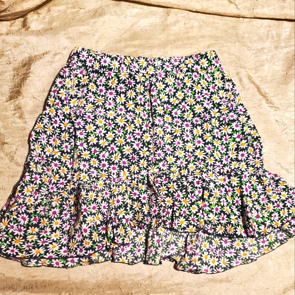 Zara Floral Skirt - Picture 1 of 3
